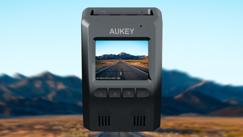 Aukey cámara para el coche, $50 con código R4VL5BLZ